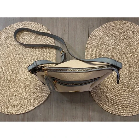 Adrienne Vittadini Two-Tone Light Gray Crossbody Bag with Dark Gray Trim - Picture 3 of 13